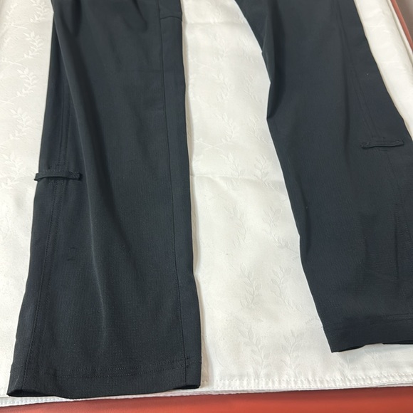 Duluth Trading Women’s pants 8 x 33 - Picture 6 of 6